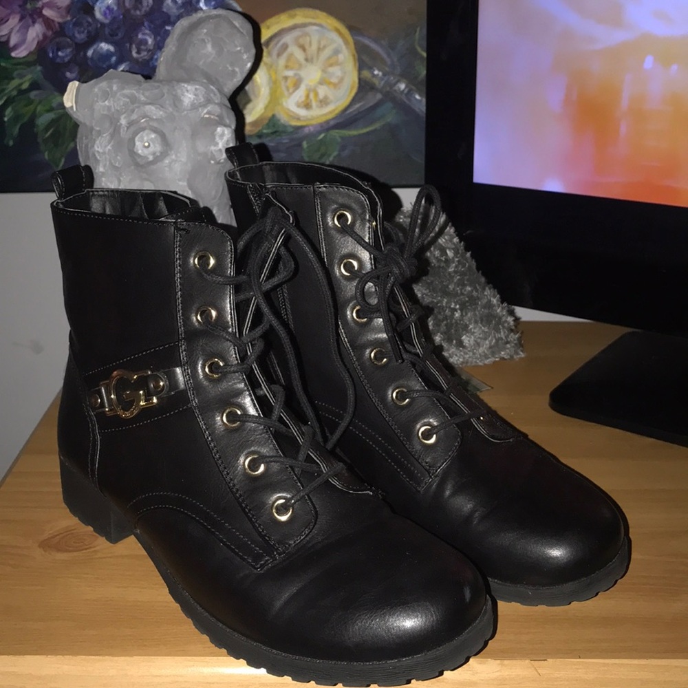 Only been worn a couple times